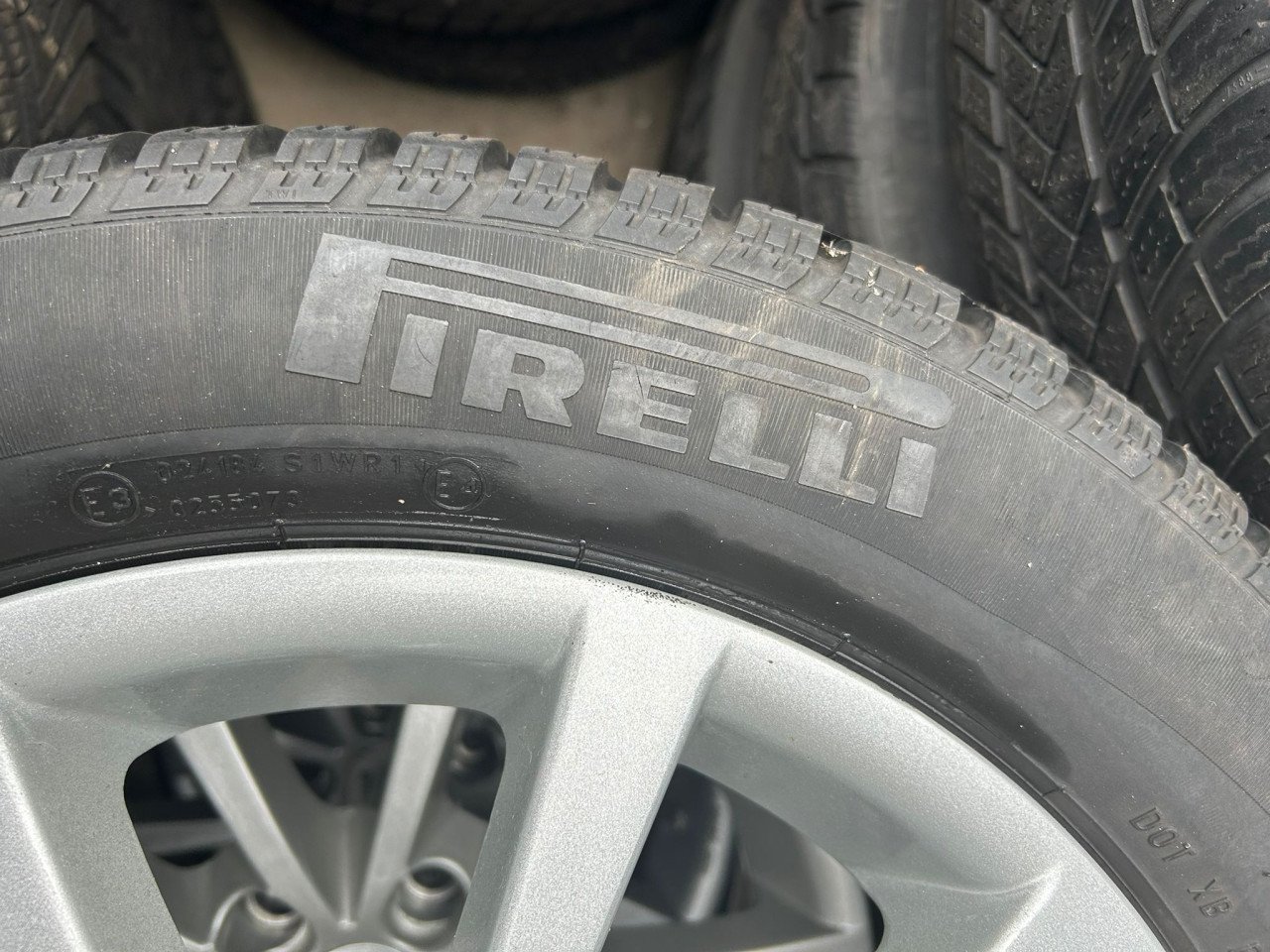 LT WHEELS LICHT METALEN VELGEN MET BANDEN