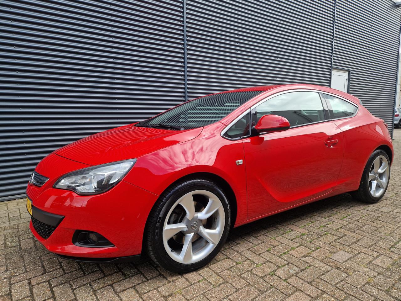 Opel Astra GTC 1.4 Turbo Sport