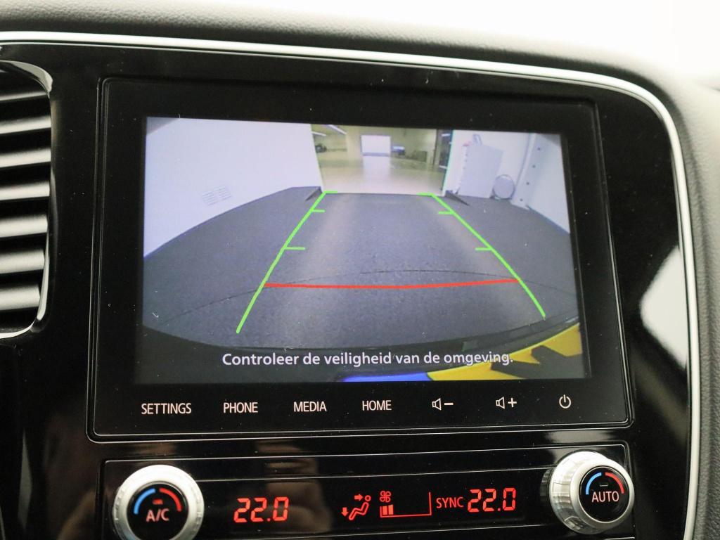 Mitsubishi Outlander 2.4 phev pure+ | automaat | stoel verwarming | dab | c