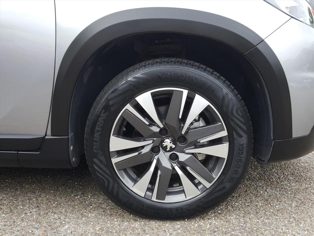 Peugeot 2008 allure1.2 puretech 110pk navigatie | cruise & climate control 