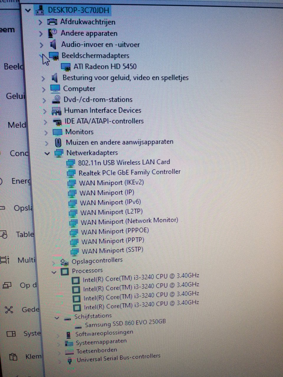 Complete computerset met monitor, wifi en veel classic games.