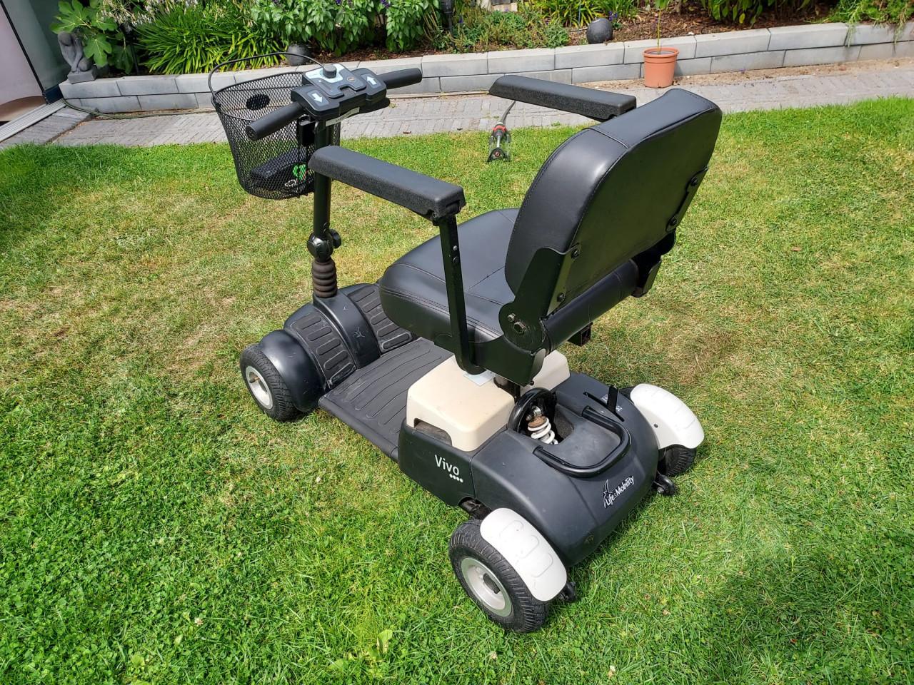 Demontabele scootmobiel te koop.