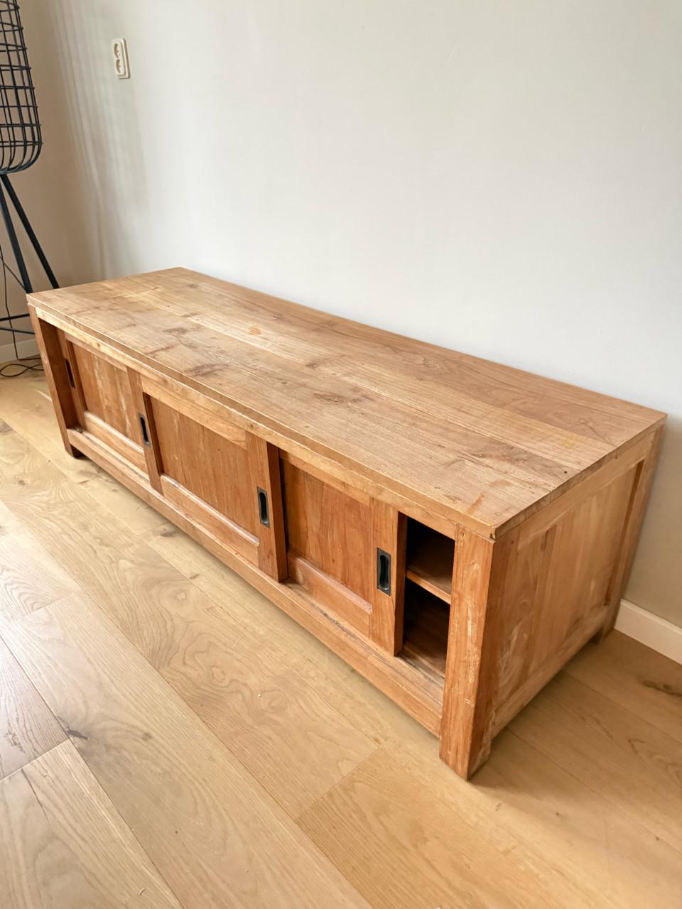 Mooie teak houten kast