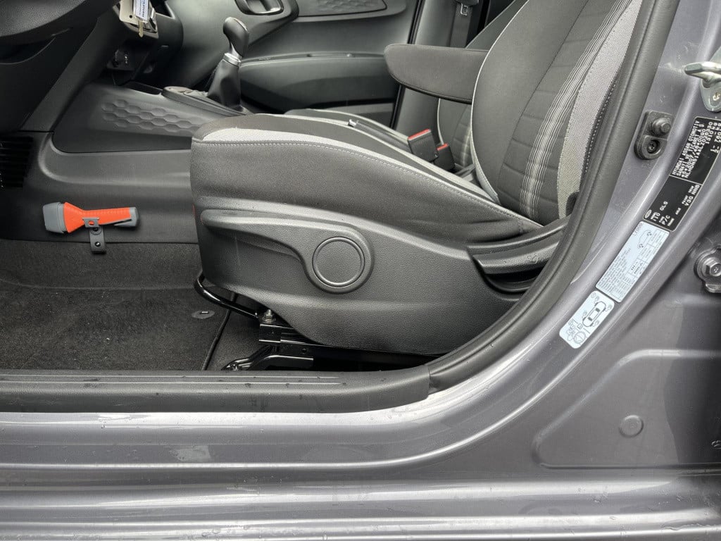 Hyundai I 10 1.0 comfort | apple carplay/android auto | lm velgen | bluetoo