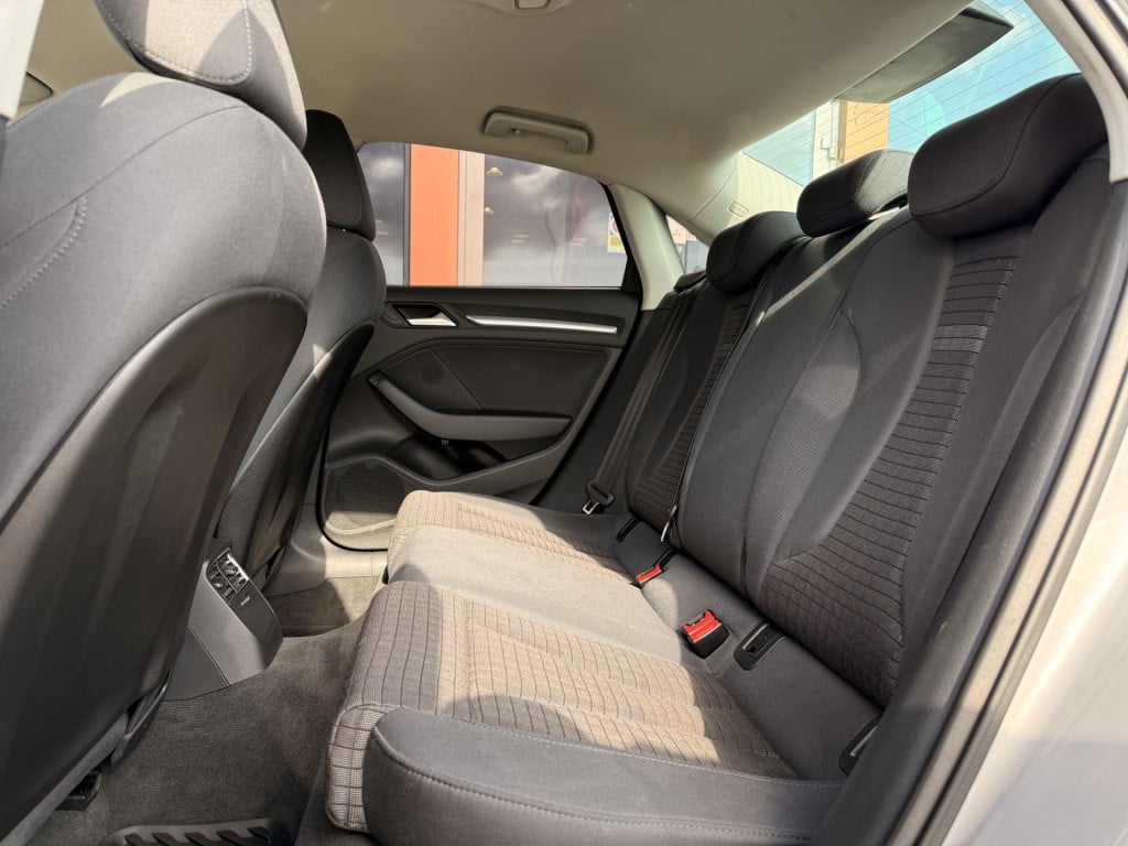 Audi A3 limousine 1.4 tfsi ambiente pro line | stoelverwarming | parkeersen