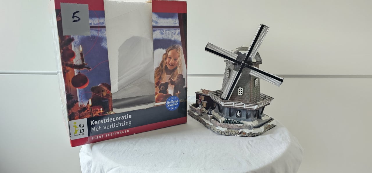 Compleet Kerstdorp met accessoires (advertentie 1 van 3)