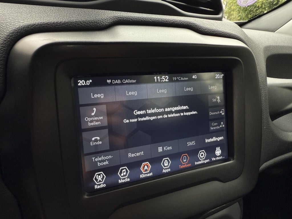 Jeep Renegade 1.0t limited // stoel en stuurverwarming // carplay //
