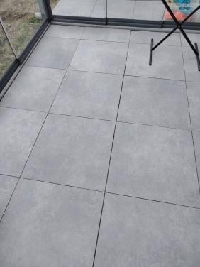 Lichtgrijze keramische tuintegels 60x60 cm (ca. 9 m²) – Ophalen