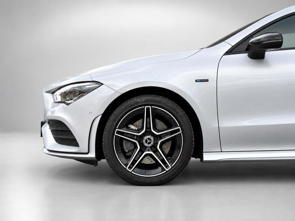 Mercedes-Benz Cla shooting brake 250 e business solution amg limited soh 96