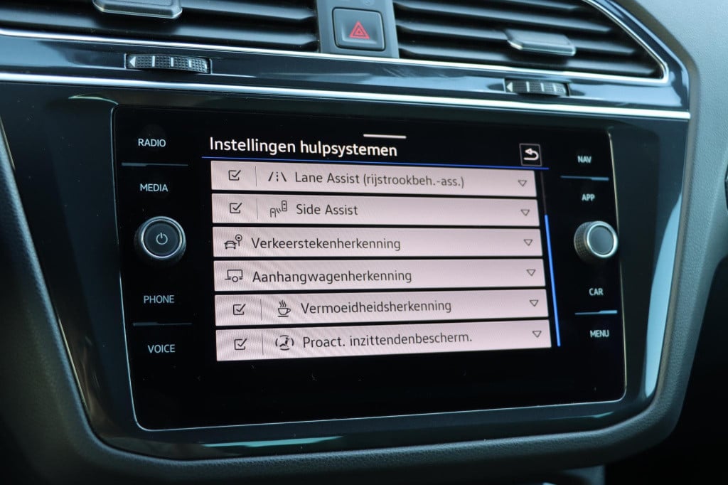 Volkswagen Tiguan 1.4 tsi ehybrid r-line business + 245pk dsg6