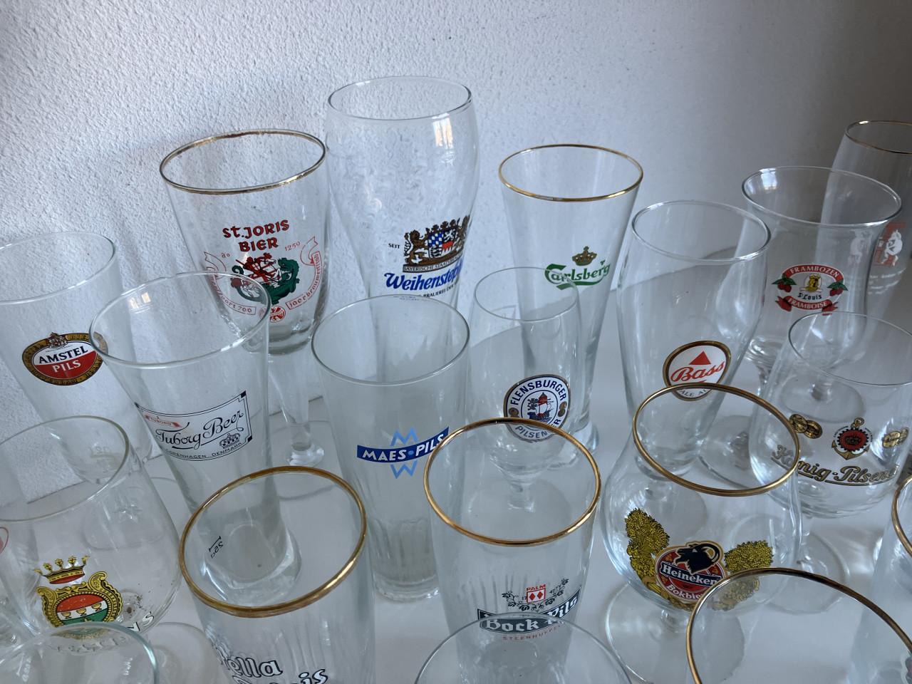 Verzameling bierglazen 140st