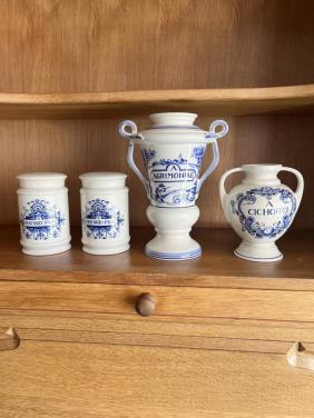 Flora Keramiek Hardenberg – Delfts blauw – apothekerspotten