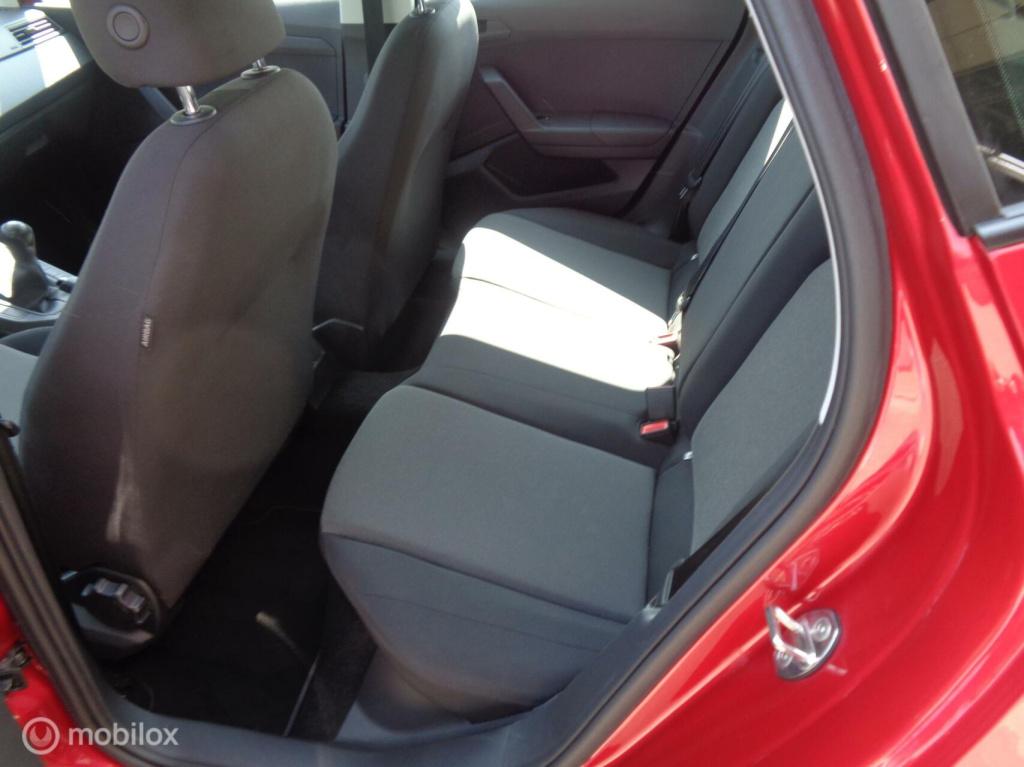 Seat Arona 1.0 tsi reference/airco/lm velgen/carplay/1st eig/slechts 79000k