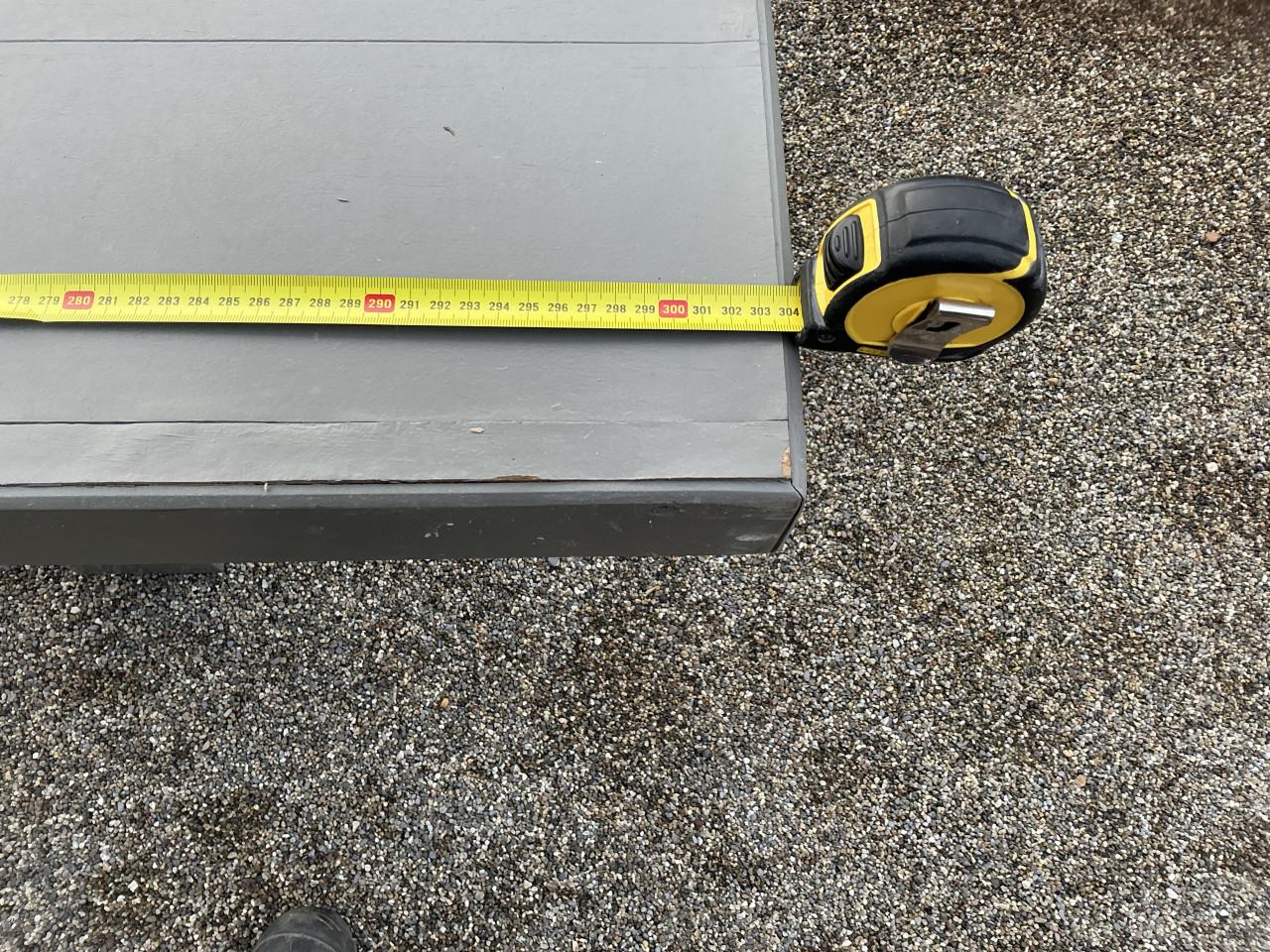 Houten tafel 3.05m. X 1.05m