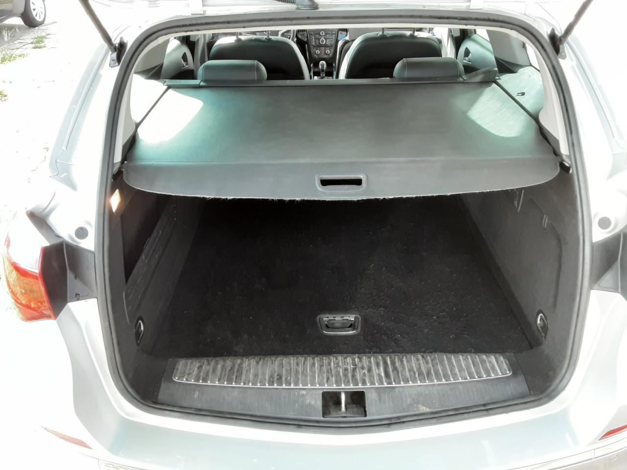 Opel Astra Sports Tourer 1.4 Business +