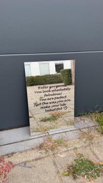 Spiegel met tekst
