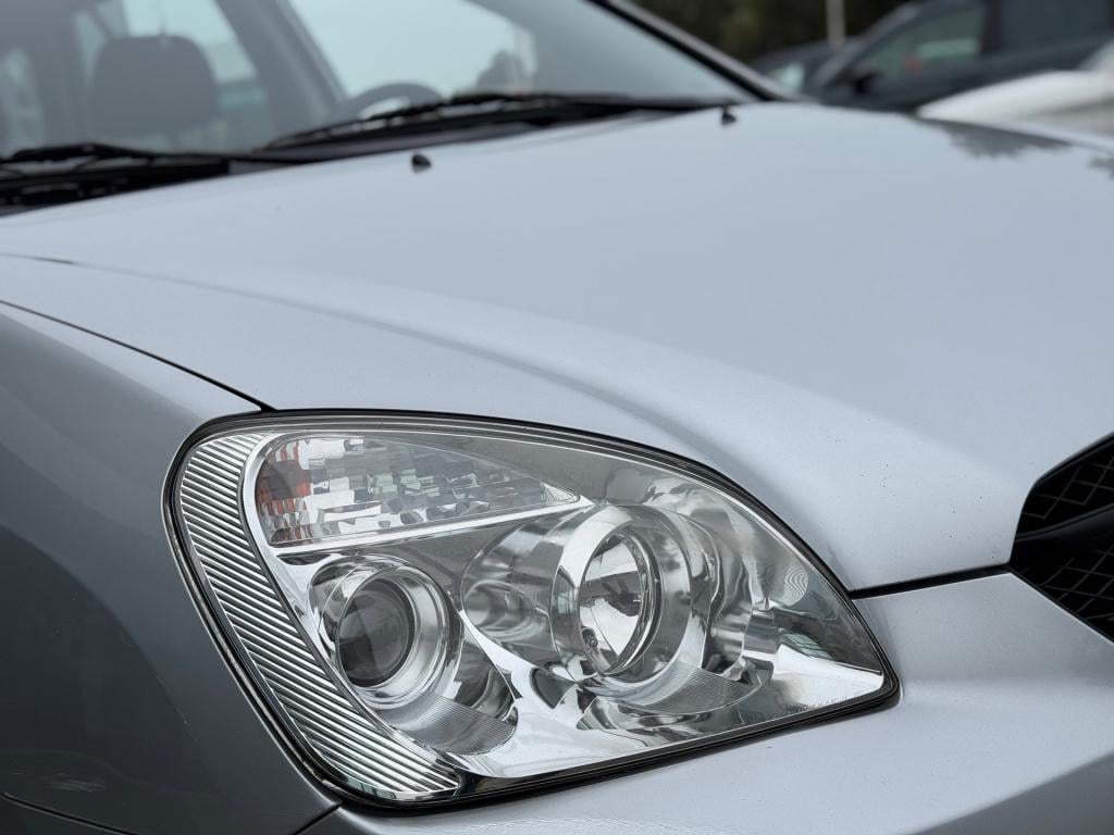 Kia Carens 2.0 cvvt x-tra * airco * trekhaak * apk tot 07-10-2027