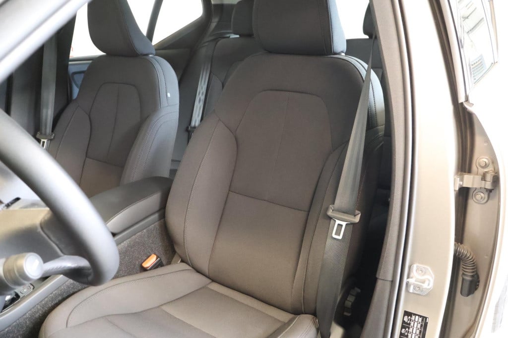Volvo XC40 1.5 t5 recharge business pro nl auto, carplay, winterpack, keyle