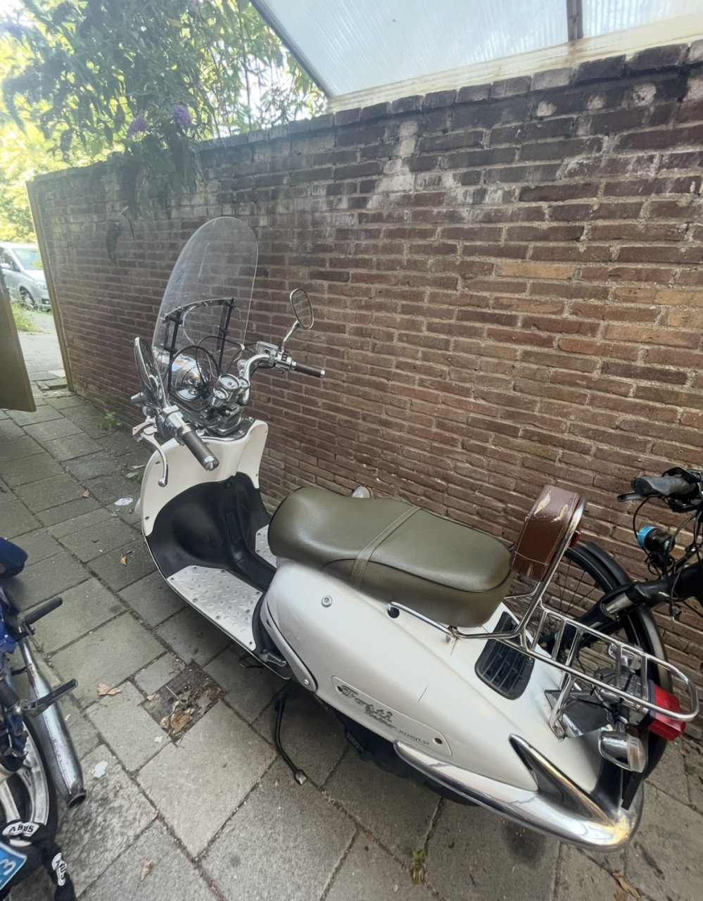 Retro scooter HUATIAN HT50QT-29 blauw kenteken
