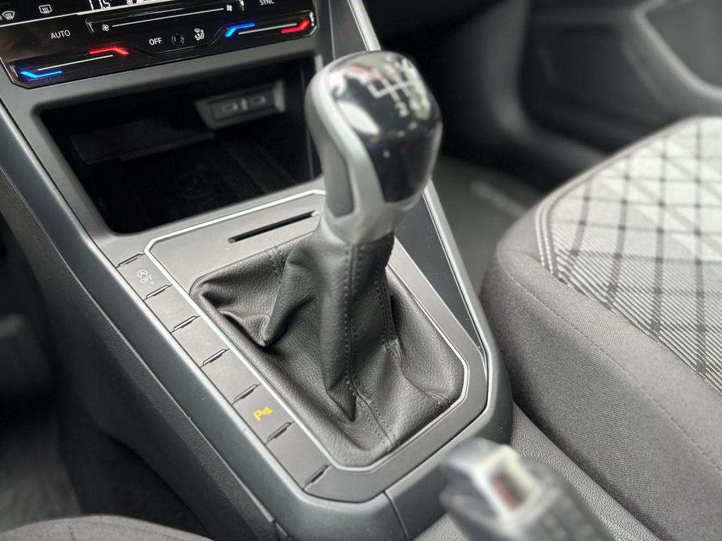 Volkswagen Taigo 1.0 tsi r-line