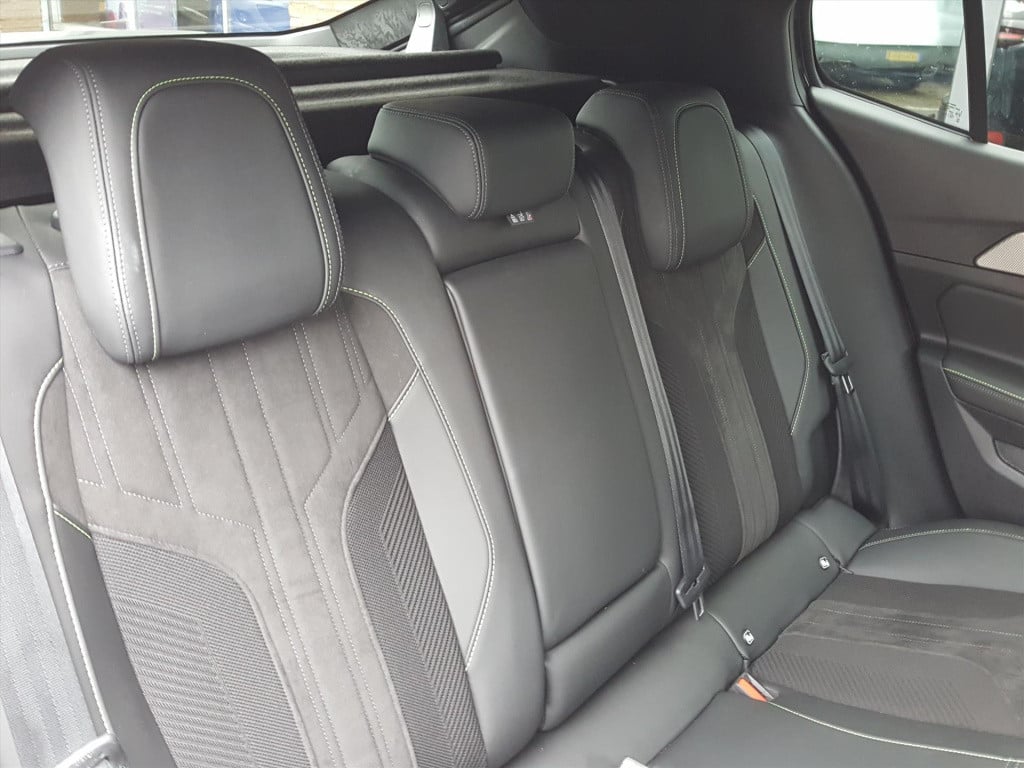 Peugeot 408 1.2 puretech 130pk eat8 gt | applecarplay & androidauto | cruis
