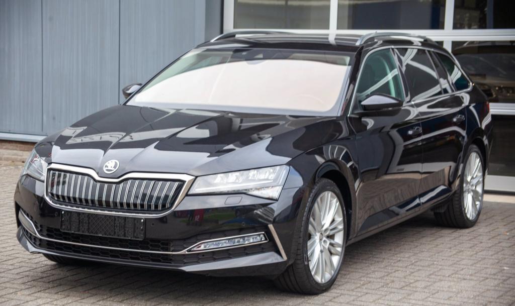 Skoda Superb combi 1.4 tsi iv business edition plus