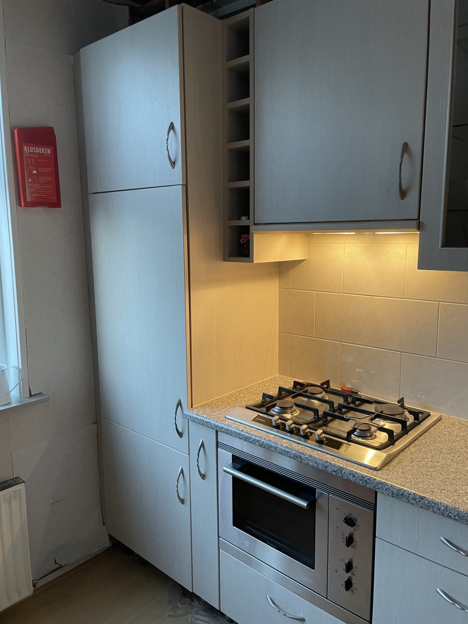Te koop degelijke L vorm keuken