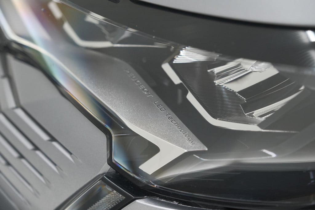Peugeot 3008 1.6 hybrid 225 allure pack business | camera | navigatie | app