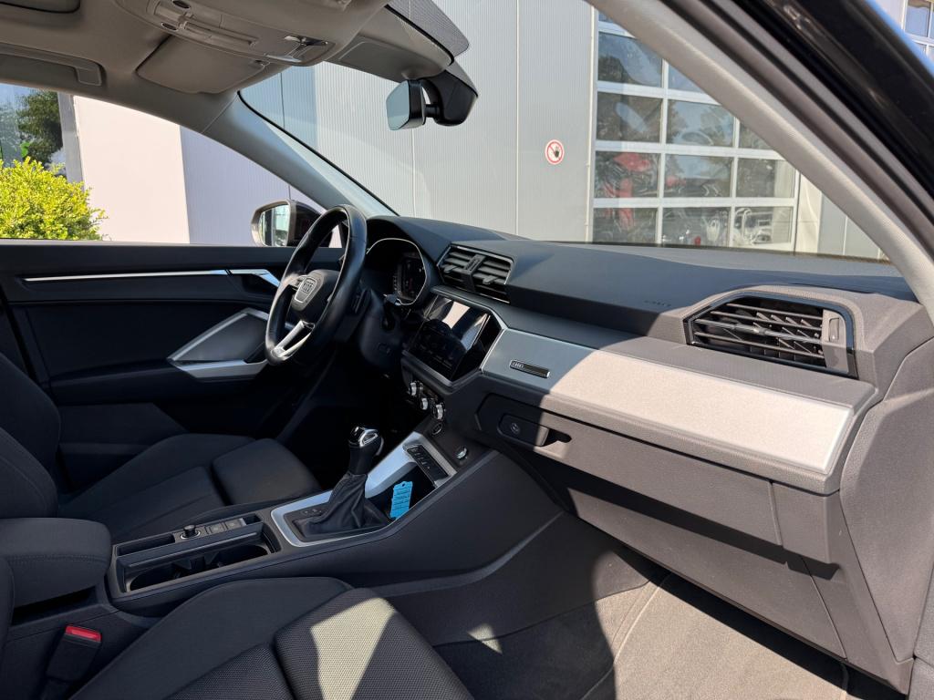 Audi Q3 sportback 35 tfsi pro line * panoramadak * trekhaak * matrix led