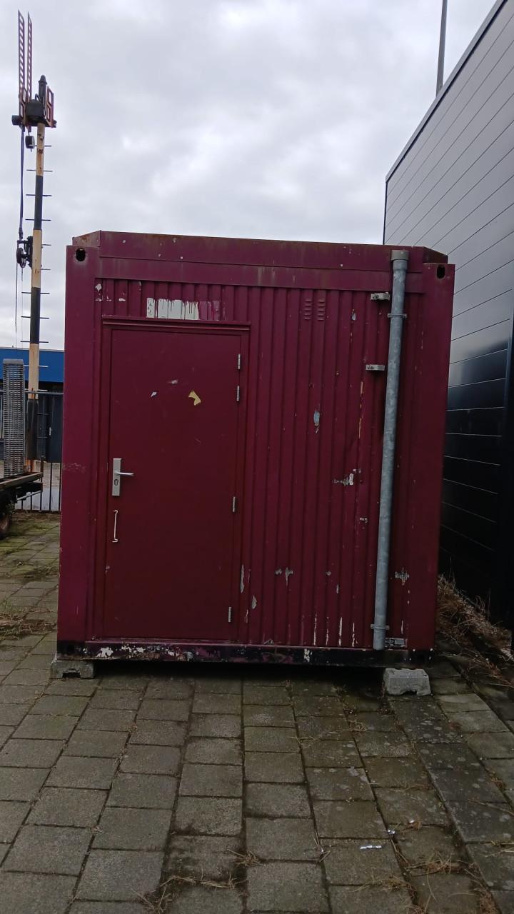 Bouwkeet met WC, keukentje en elektra