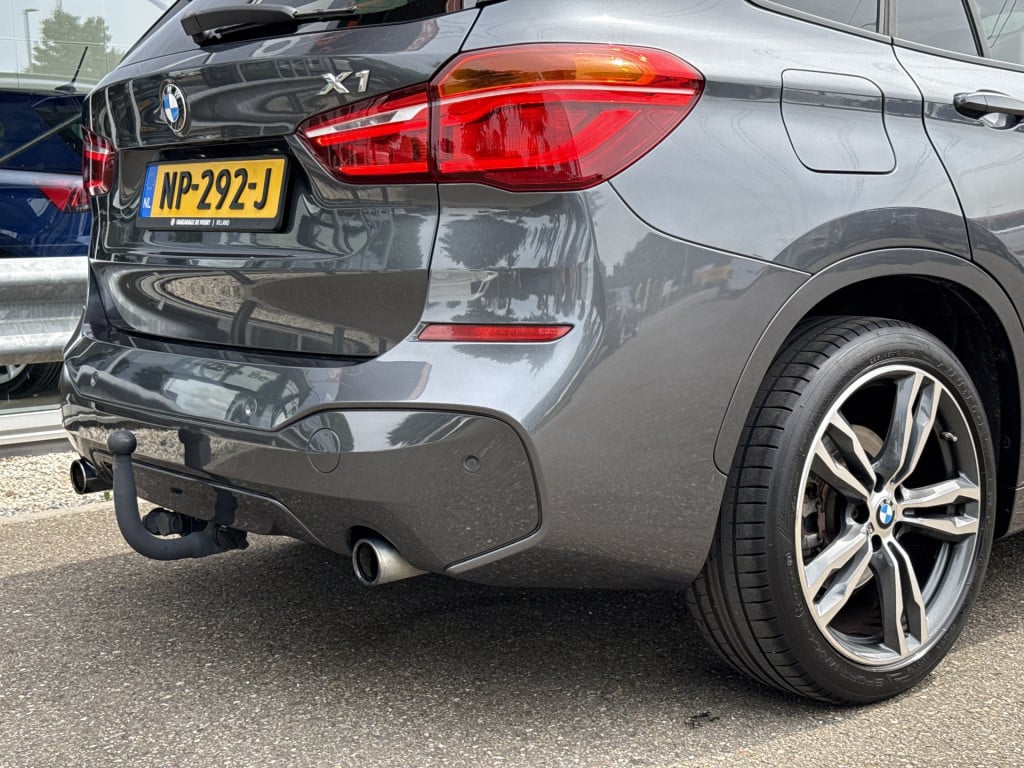BMW X1 sdrive20i high executive m-sport | 1e eig | dealer oh | head-up | tr