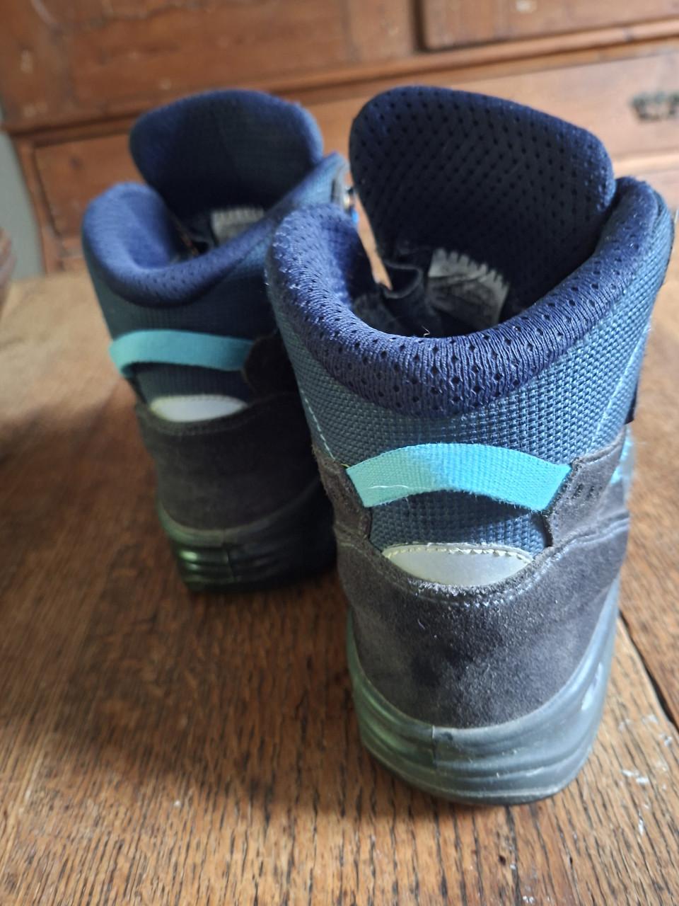 Lowa wandelschoenen maat 39