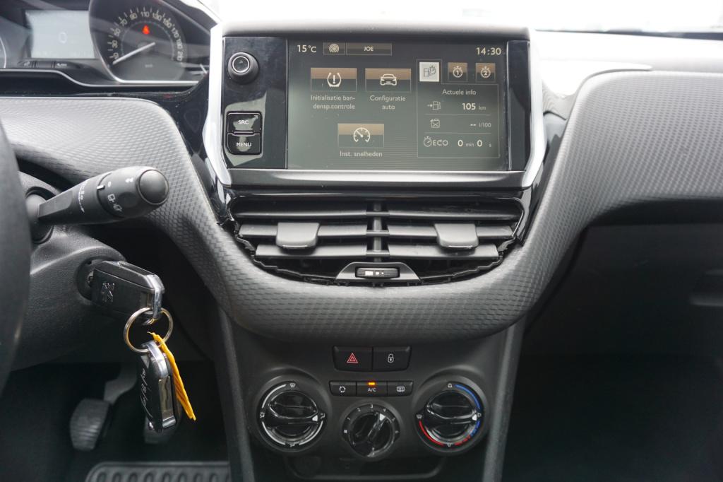 Peugeot 2008 1.2 puretech active airco / navi / cruise / pano / carplay / p