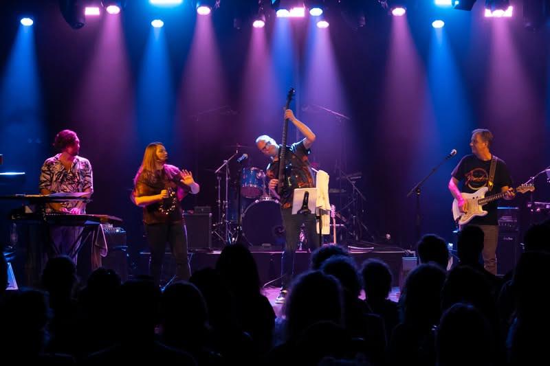 RE-ACT brengt de beste Pop & Rock covers naar jouw feest!