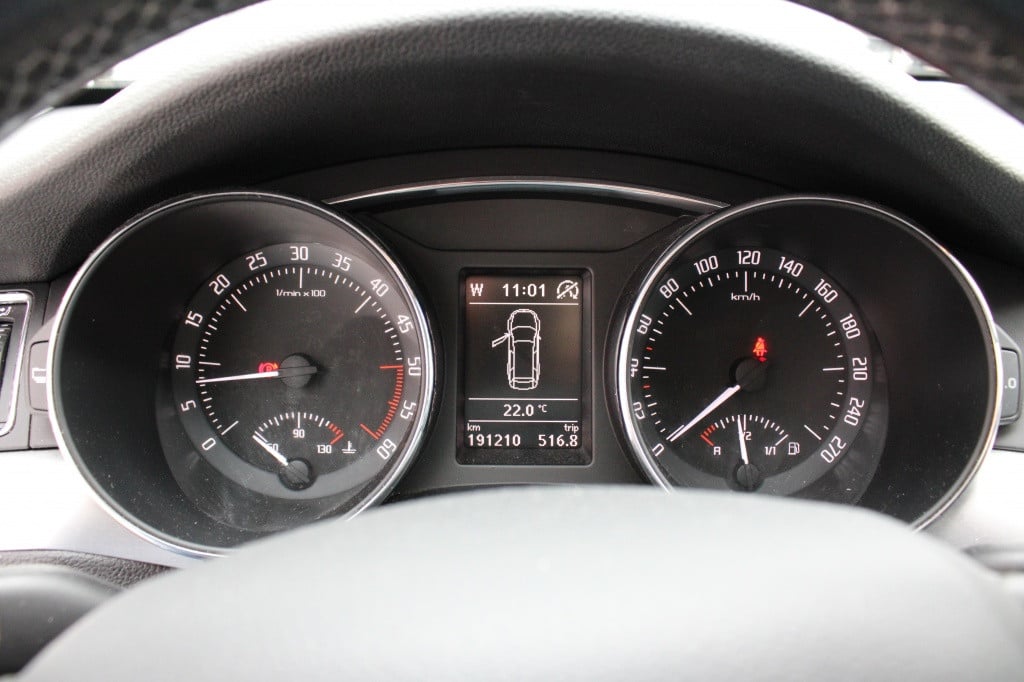 Skoda Superb combi 1.6 tdi champs elys.