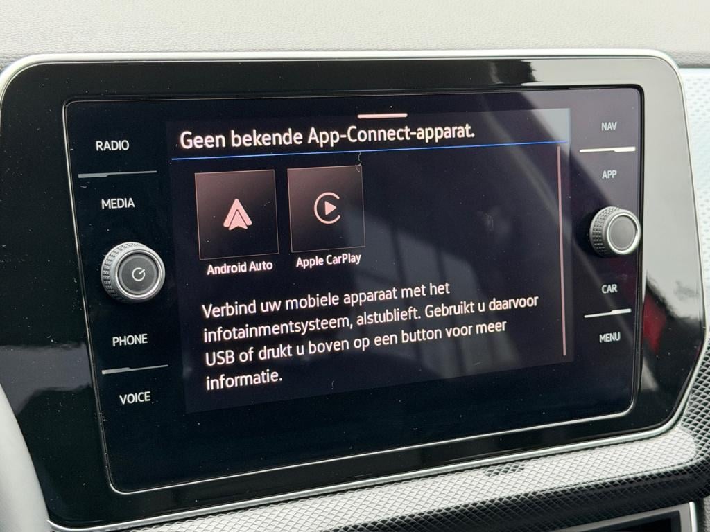 Volkswagen T-cross 1.0 tsi 115pk dsg goal | trekhaak | camera | 4-season | 