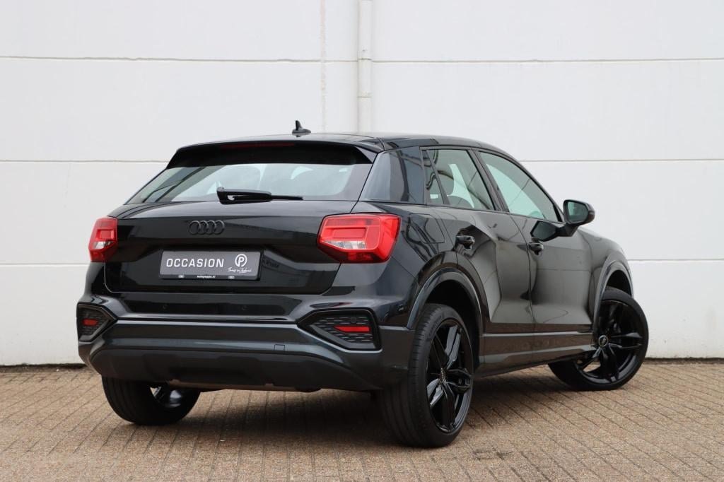 Audi Q2 35 tfsi advanced edition 150pk s-tronic zwart optiek
