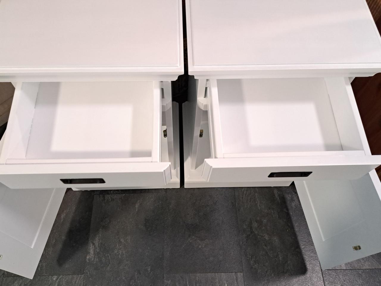 2 mooie stijlvolle vintage nachtkastjes