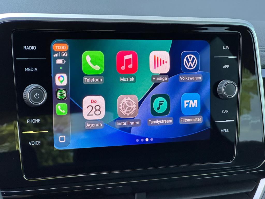 Volkswagen T-roc 1.5 tsi 150pk dsg r-line | camera | keyless | elek. achter