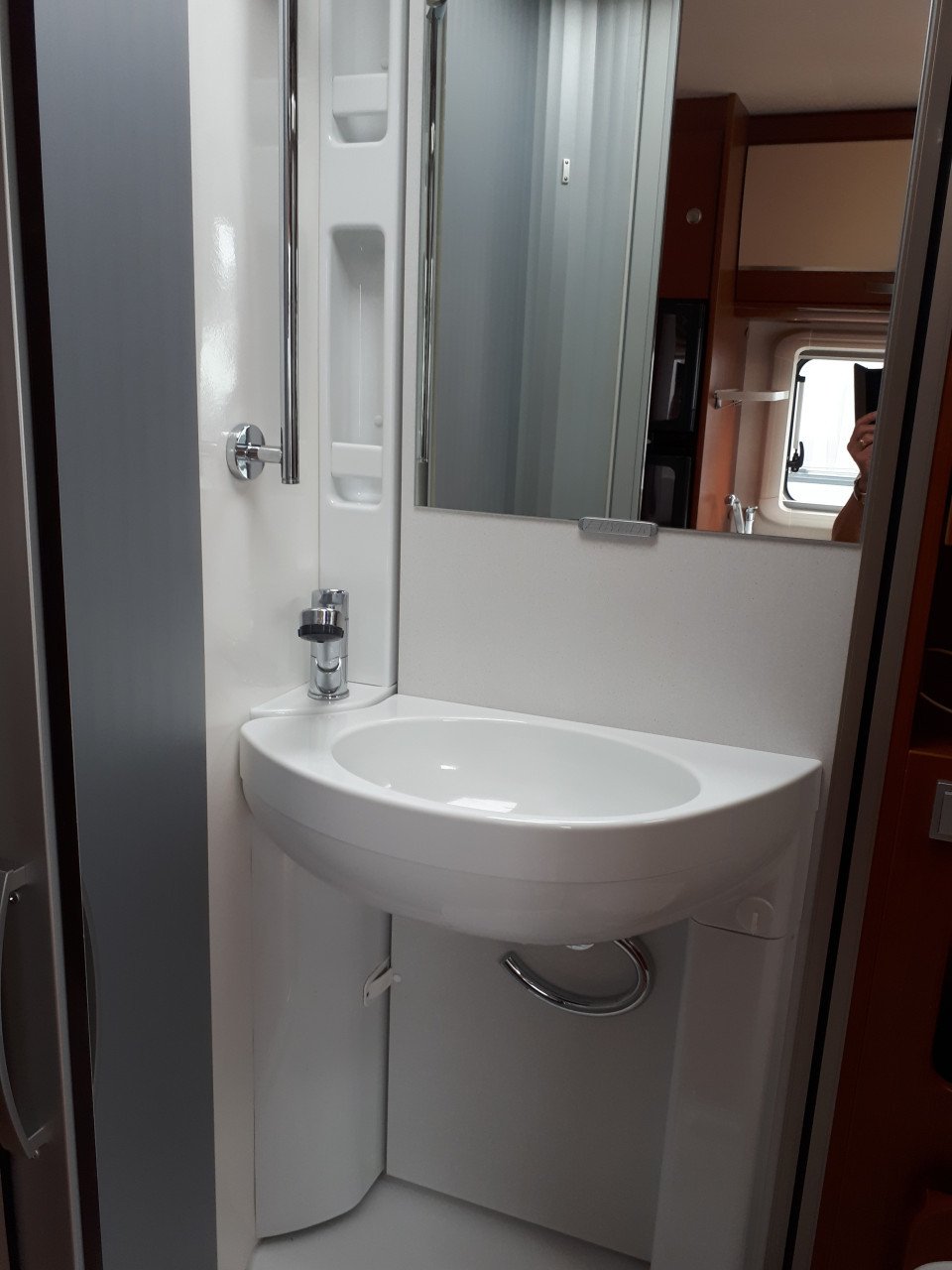 Hymer Exsis-i 764, 2013 met 131650 km, in prima staat