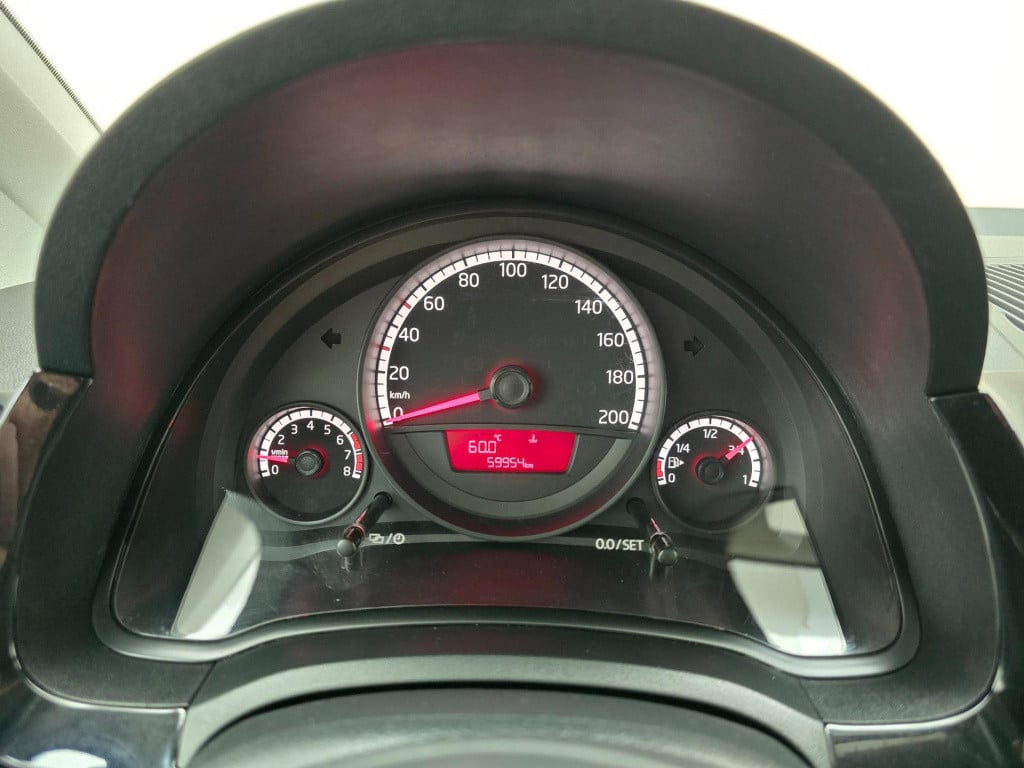 Volkswagen UP! occasion 1.0 move up! bluemotion met cruisecontrol en sporti