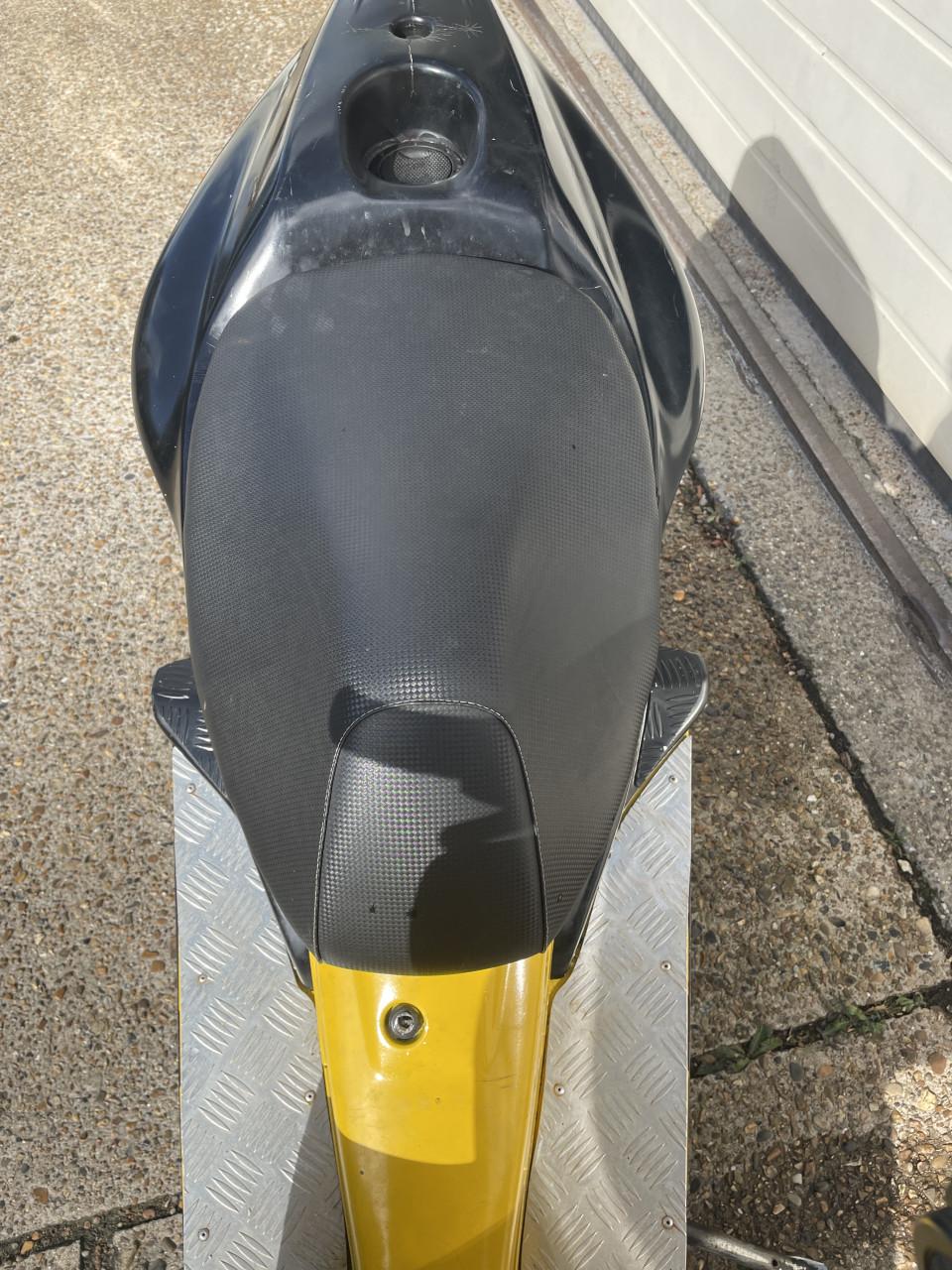 Yamaha scooter met werk