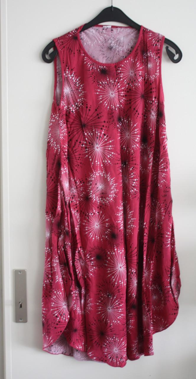 Roze jurk met zwart witte print maat 21-42