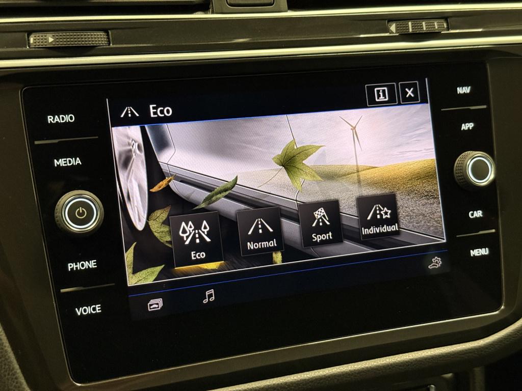 Volkswagen Tiguan 2.0 tsi 4motion highline | leder | electrische trekhaak |