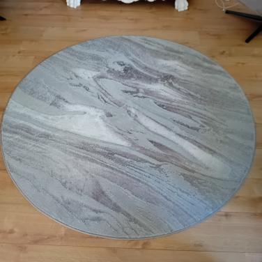 Mooi vloerkleed,is als nieuw