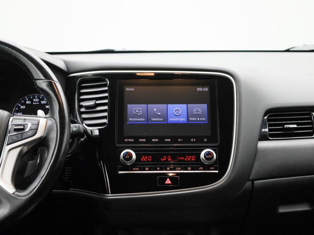 Mitsubishi Outlander 2.4 phev pure+ | automaat | stoel verwarming | dab | c