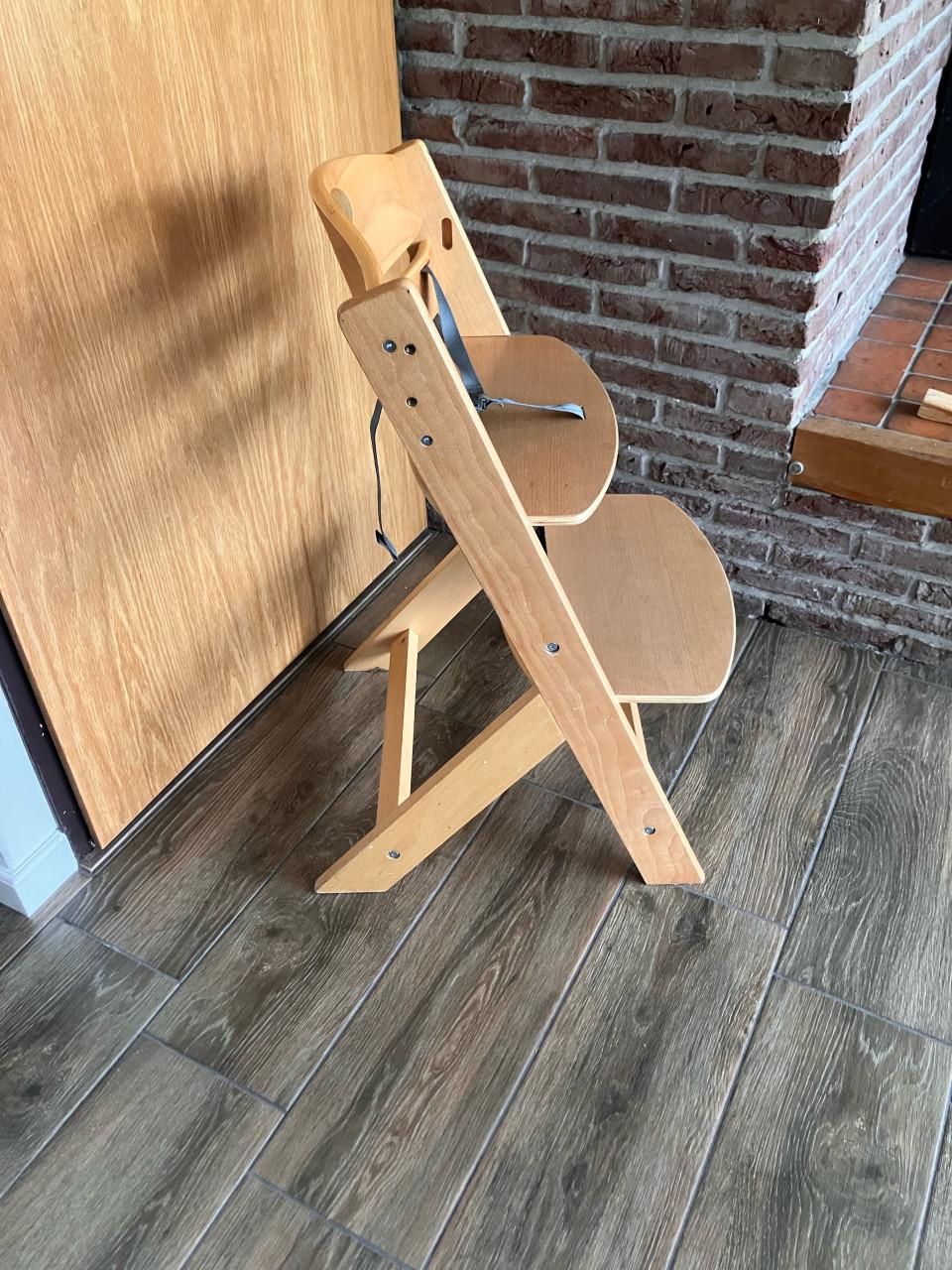 Houten kinderstoel