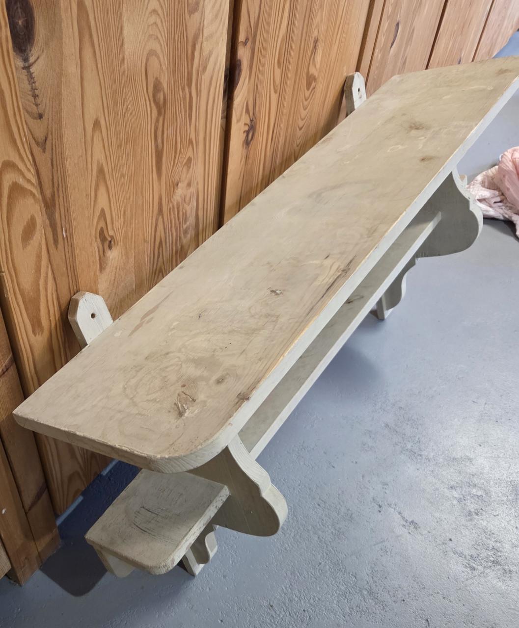 Landelijk houten wandrek
