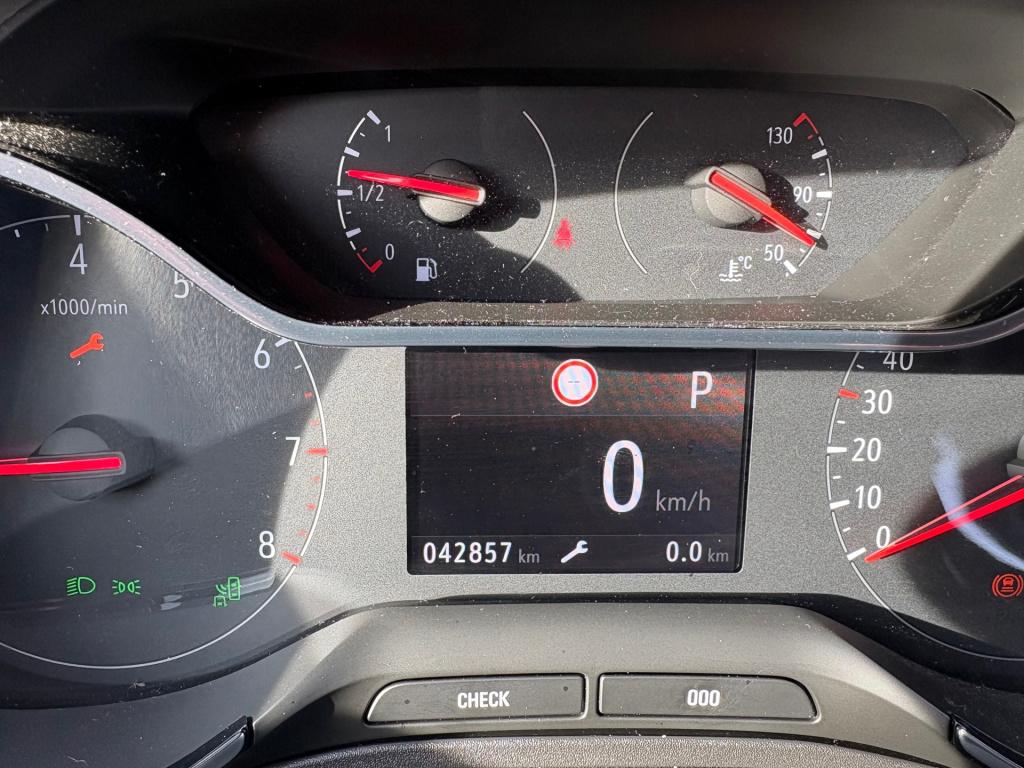 Opel Grandland X 1.2 turbo business executive