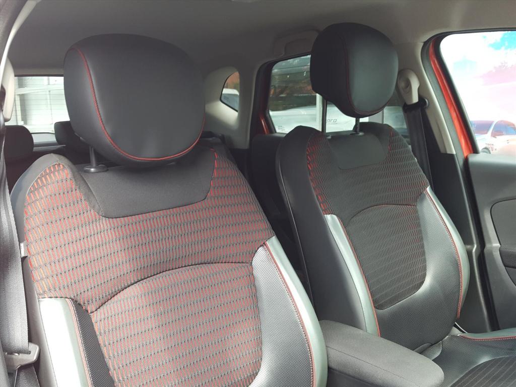 Renault Captur tce 120pk edc helly hansen | navigatie | trekhaak | bluetoot